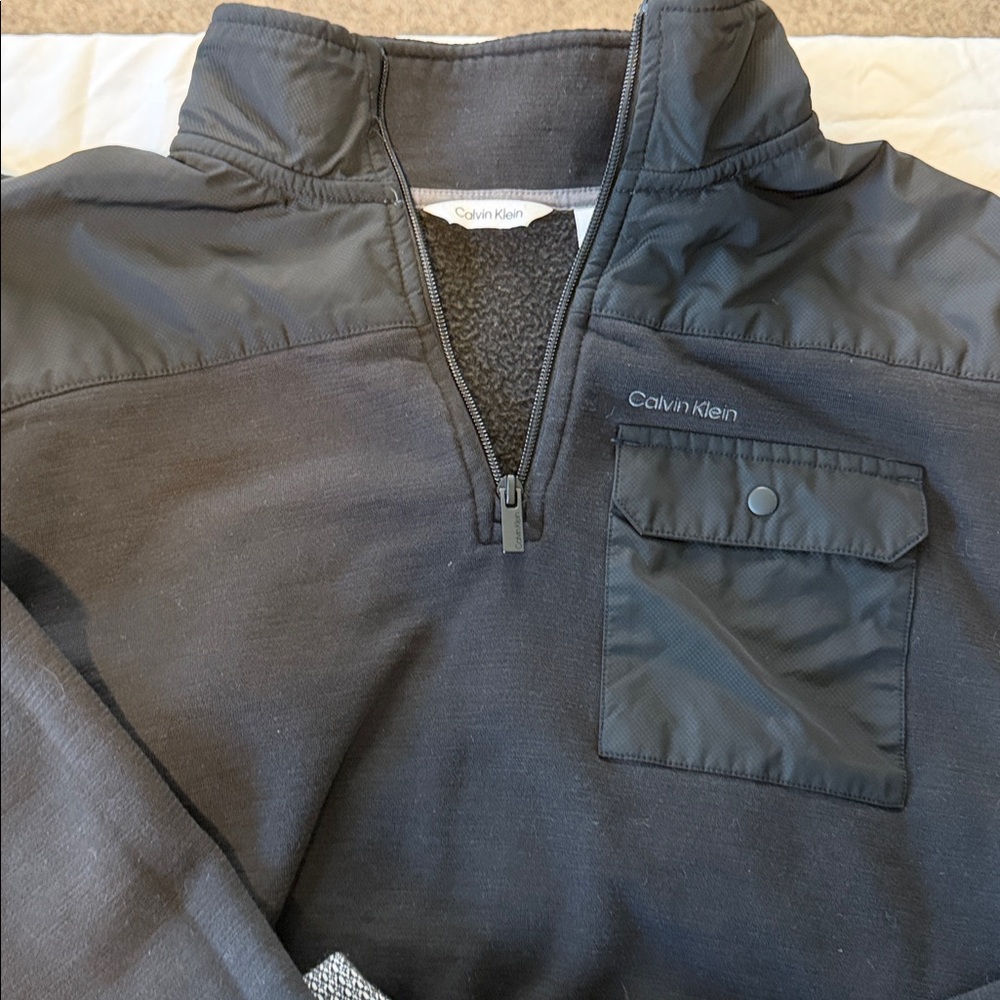 Calvin Klein 3 T-Shirts and one black quarter zip. 4 shirts total. mens medium - Picture 5 of 8